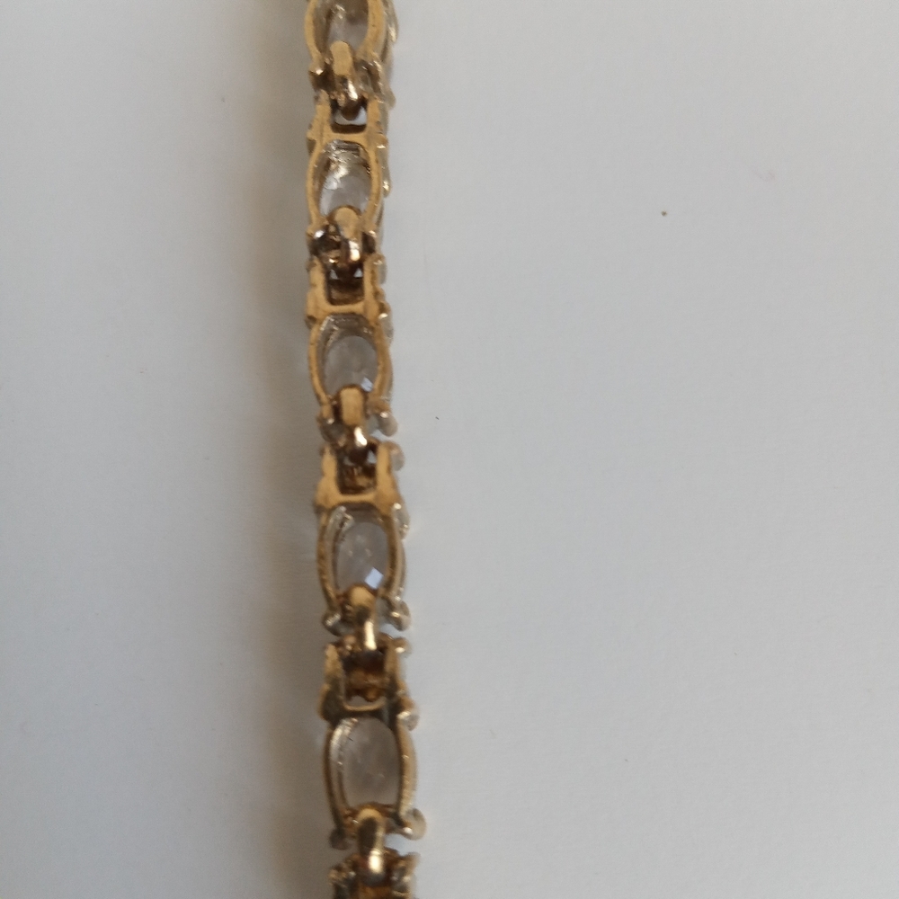 Avon Fashion Jewelry Bundle - Picture 7 of 10
